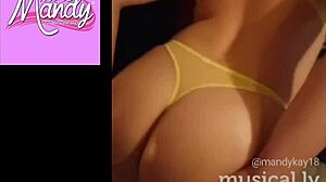 Video porno HD eksklusif dari Mandy Kay yang twerk dan sedang dientot