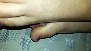 Verken voetfetisjfantasieën met slapende en stinkende voeten